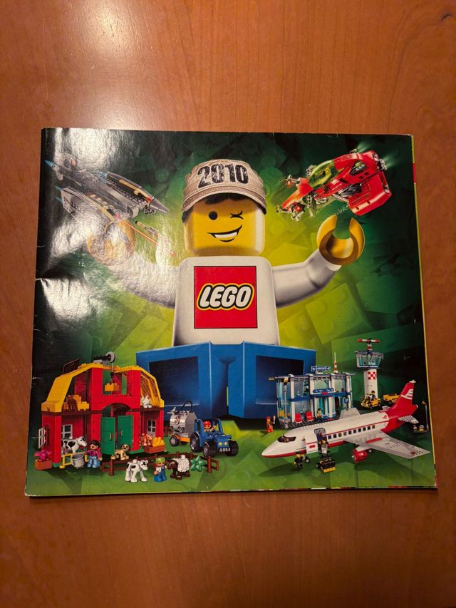 Catálogo LEGO 2010