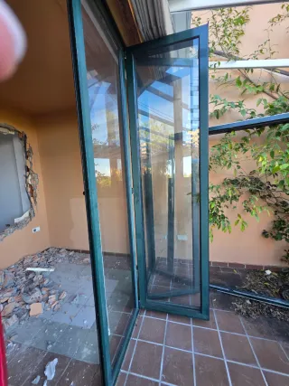 Ventanales en verde carruaje doble cristal climali