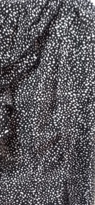 Blusa SHEIN mujer lunares volantes