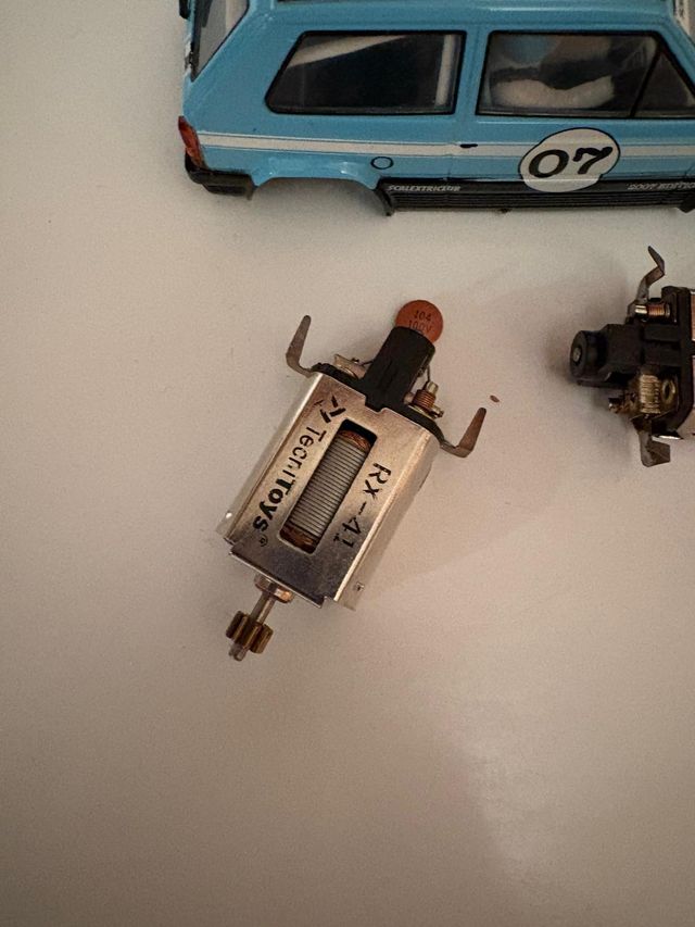 Lote Scalextric motores, carrocería y ejes