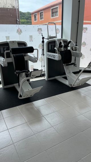 Pack de 3 Máquinas de gimnasio marca DAVID blancas