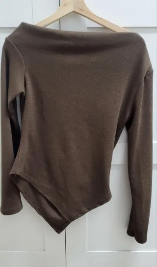 Jersey mujer marrón asimétrico