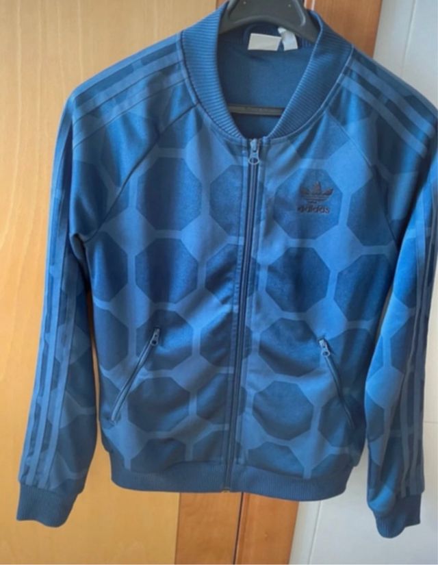 Sudadera Adidas Talla XS En perfecto estado