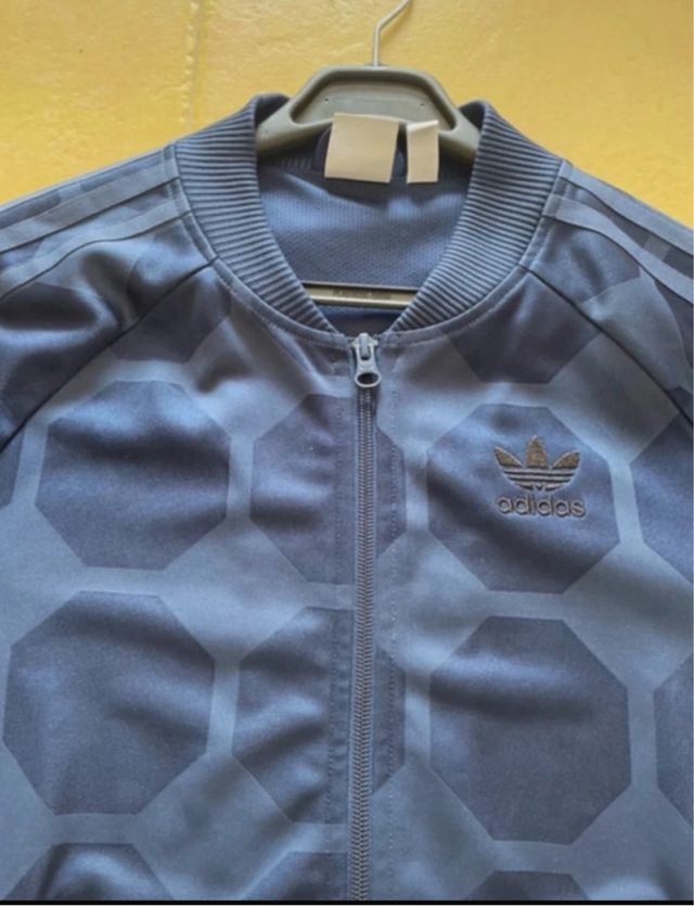 Sudadera Adidas Talla XS En perfecto estado