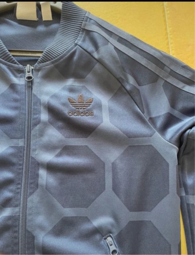 Sudadera Adidas Talla XS En perfecto estado