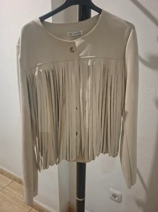 Chaqueta beige con flecos de s a la l
