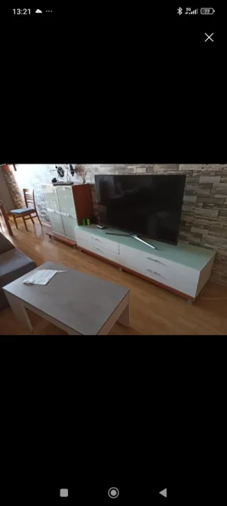 Mueble TV moderno blanco y madera