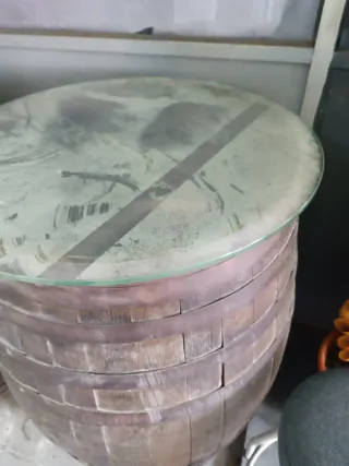 2 Barriles de vino con tapa de cristal