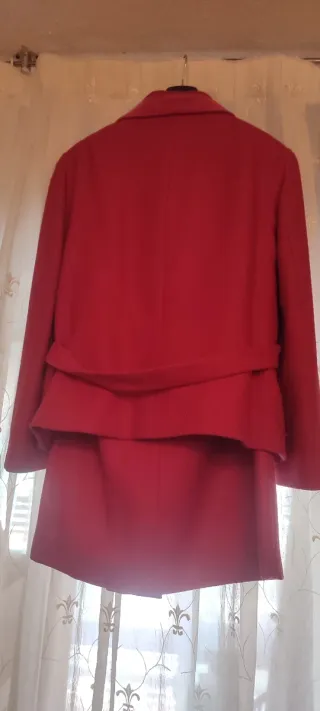 Conjunto de chaqueta y falda azul