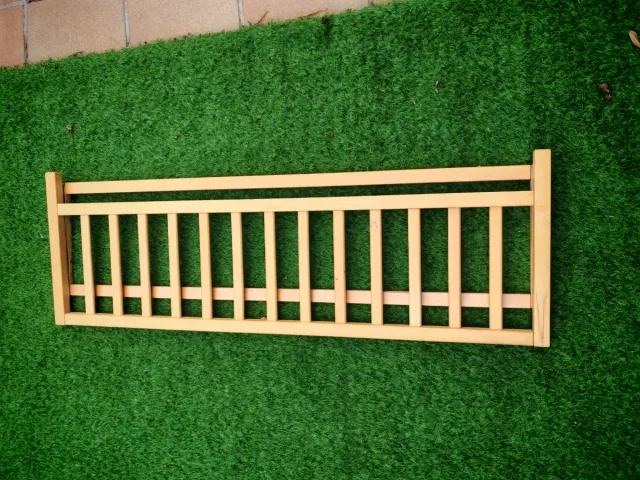 Protector anticaídas para cama de bebé