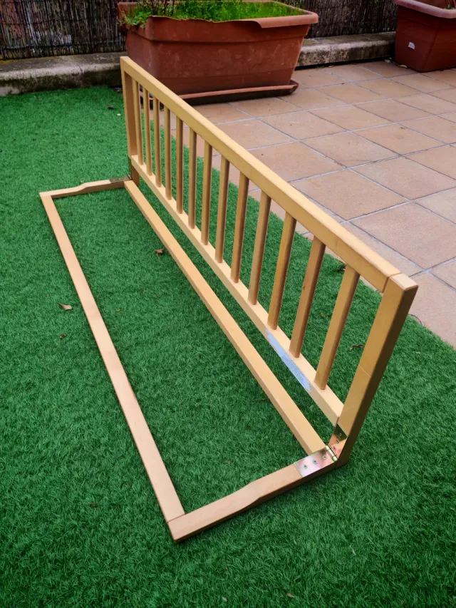 Protector anticaídas para cama de bebé