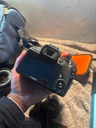 Cámara Canon 100D Negra
