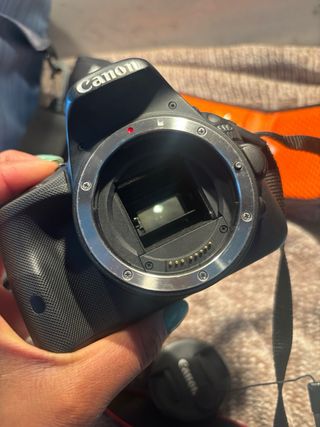 Cámara Canon 100D Negra