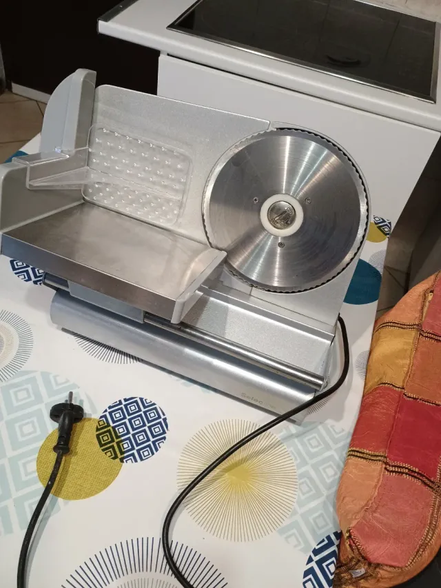 Affettatrice elettrica