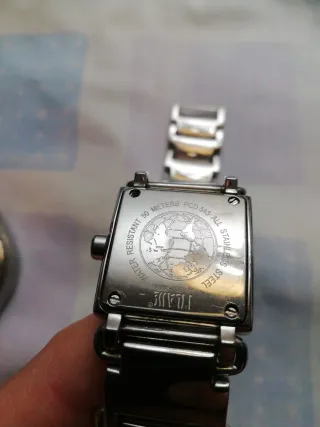 Orologi non più messi ma in buone condizioni.