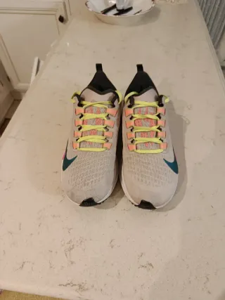 Nike Zoom Pegasus 38 Beige/Rosa