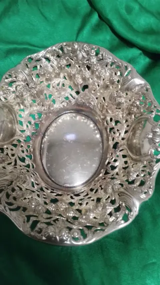 Piatto in metallo argentato