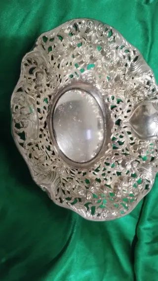 Piatto in metallo argentato