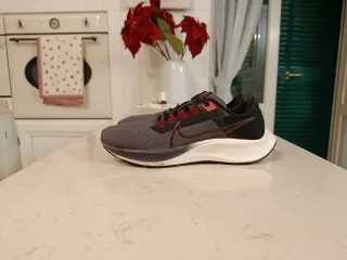 Nike Pegasus 38 - Scarpe da Corsa Uomo Taglia 38