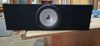 Subwoofer JL Audio 12W1V2-4 con cajón