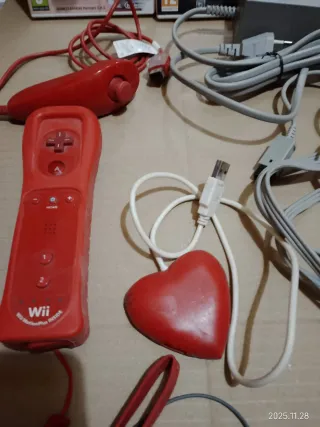 Consola Nintendo Wii Roja + Juegos y Accesorios