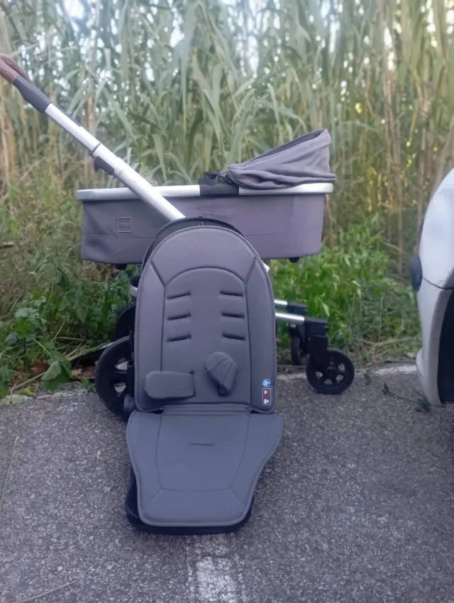 Cochecito Joolz con capazo y silla