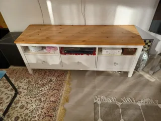 Mueble TV madera y blanco