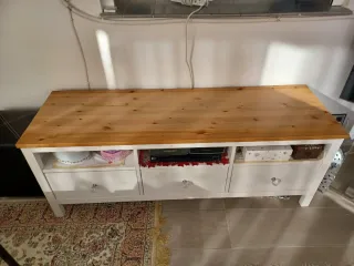 Mueble TV madera y blanco