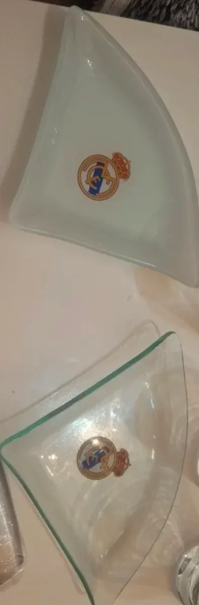 Tagliere Real Madrid con ciotole per aperitivo