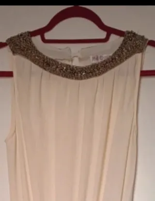 Mono fluido sin mangas beige