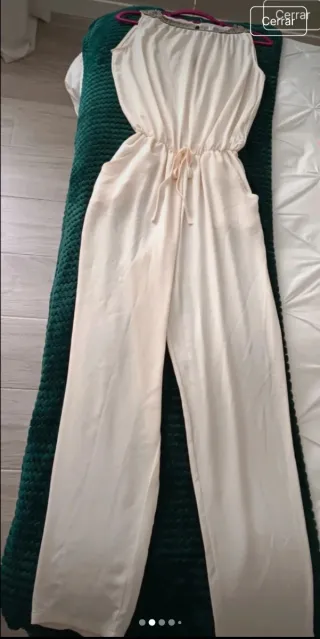 Mono fluido sin mangas beige