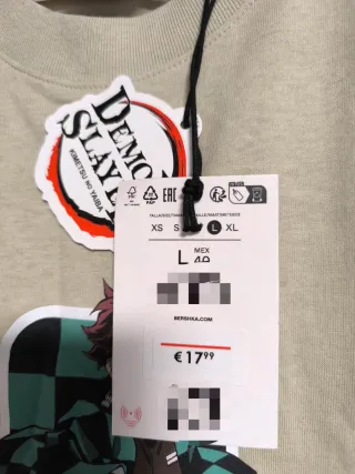 Camiseta Bershka Kimetsu no Yaiba Talla L