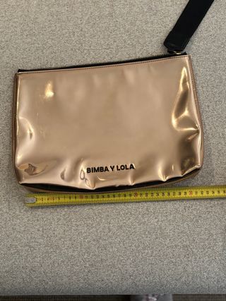 Lote 2 Carteras de mano BIMBA Y LOLA doradas
