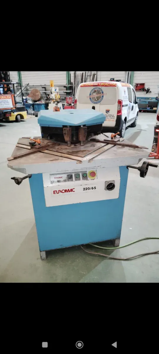 Escantonadora Euromac 220/6S