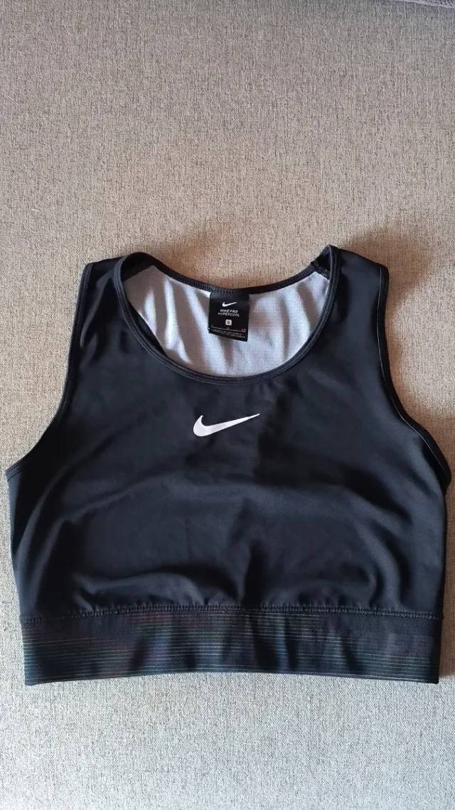 Top deportivo Nike Pro Negro Talla s