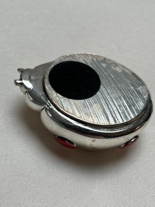 Coccinella gigante argento e smalto