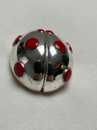 Coccinella gigante argento e smalto