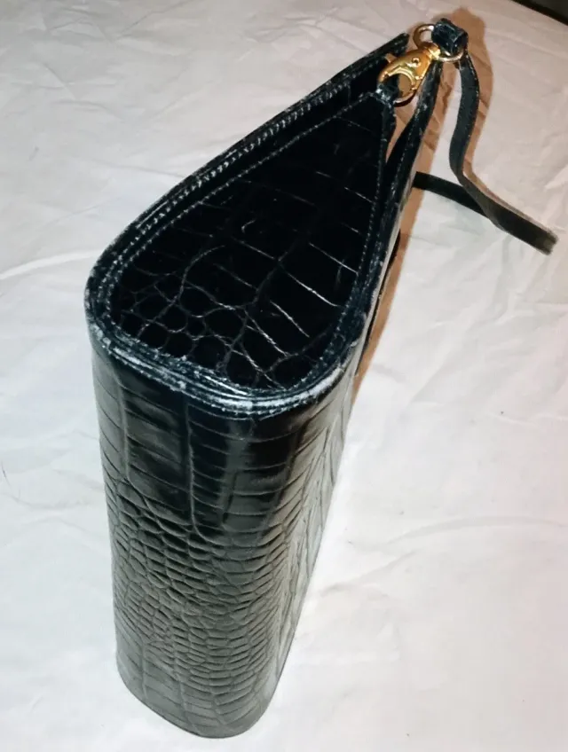 Borsa Aleda Firenze pelle effetto coccodrillo nera