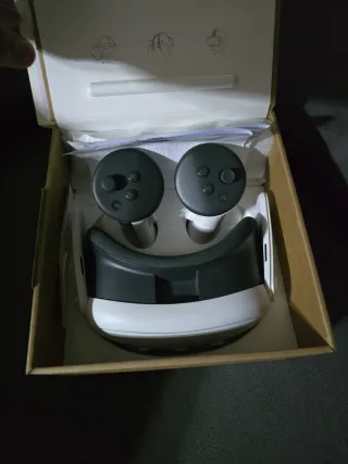 Meta Quest 3 + Estación Carga Factura y garantía