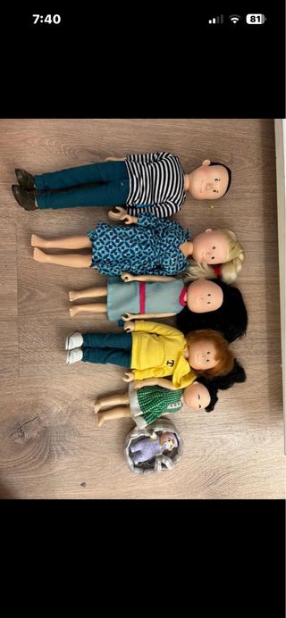 Casa de muñecas con muebles