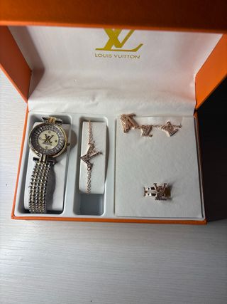 Conjunto Louis Vuitton: Reloj, Pulsera, Collar y A