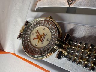 Conjunto Louis Vuitton: Reloj, Pulsera, Collar y A