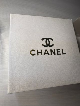 Conjunto Chanel Reloj y Brazalete Dorado