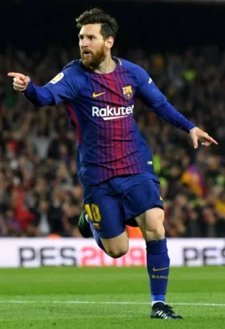 FCB 2017/18. Talla S. MESSI ORIGINAL BOTA DE ORO