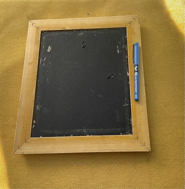 Specchio con cornice dorata