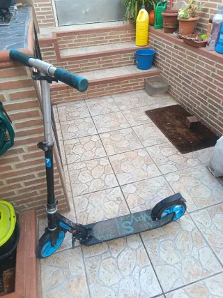 Patinete infantil poco uso