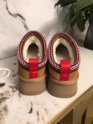 UGG Suela Gruesa Boho Talla 38