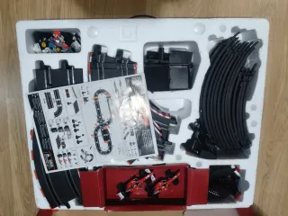 Scalextric Carrera GO!!! Ferrari Champions