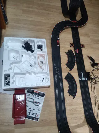 Scalextric Carrera GO!!! Ferrari Champions