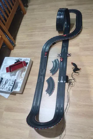 Scalextric Carrera GO!!! Ferrari Champions